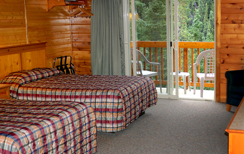 Cedar Hotel at Denali Grizzly Bear Resort